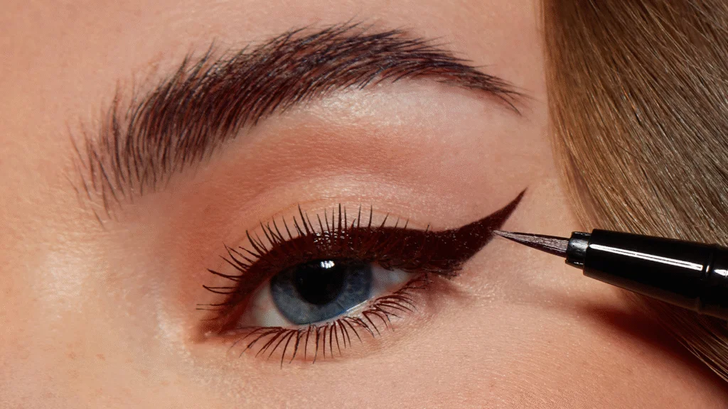 Master the Art of Eyeliner: Expert Tips for a Flawless Finish